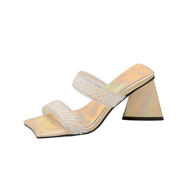 Chic Orthopedic Sandals with Unique Design