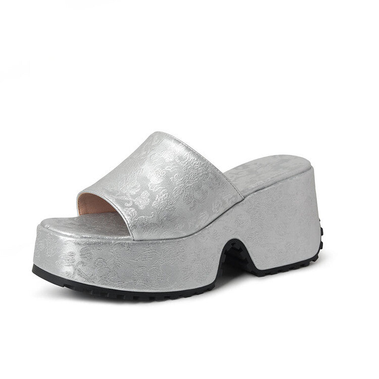 Graceful Orthopedic Sandals for Modern Look