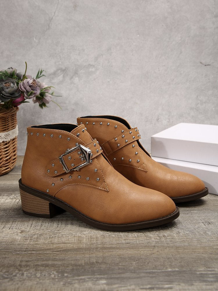 Graceful Orthopedic Boots for Modern Look