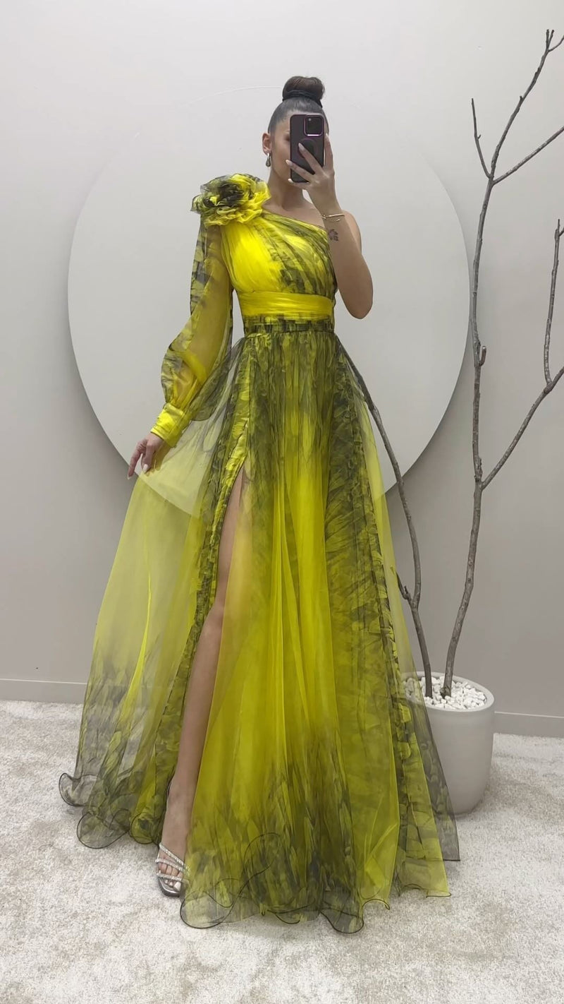 Elegantly Designed Garment