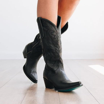 Graceful Orthopedic Boots for Modern Look