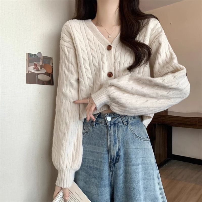 Elegantly Designed Cardigan