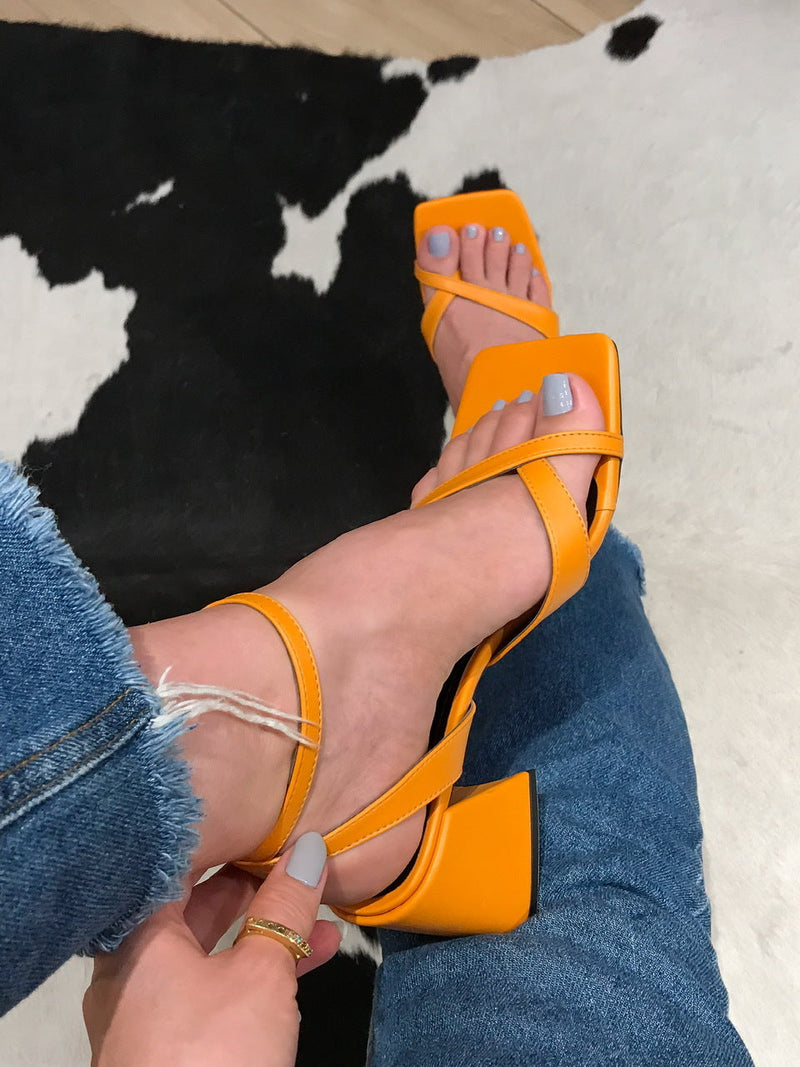 Graceful Orthopedic Sandals for Modern Look