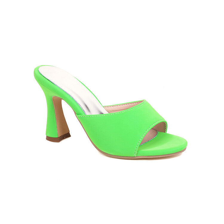 Graceful Orthopedic Sandals for Modern Look