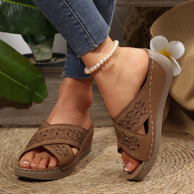 Graceful Orthopedic Sandals for Modern Look