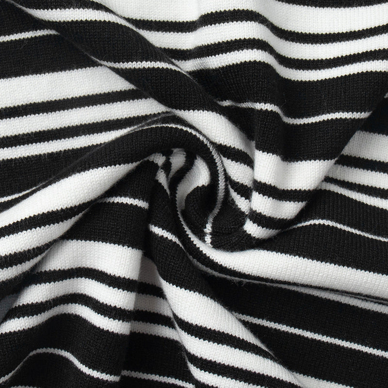 Elegantly Designed Pullover