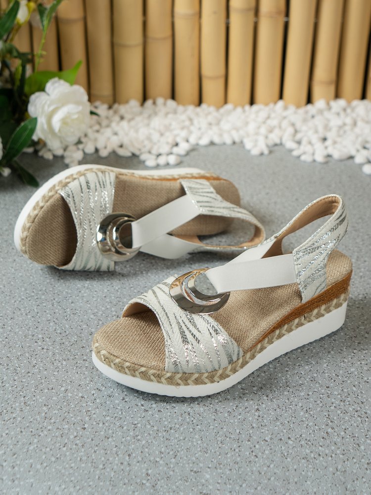 Graceful Orthopedic Sandals for Modern Look
