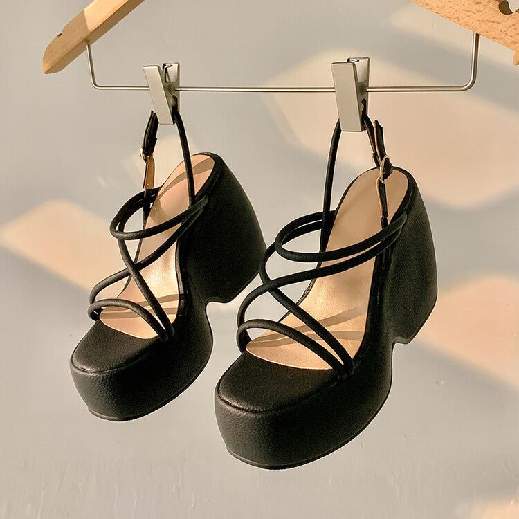 Chic Orthopedic Sandals with Unique Design