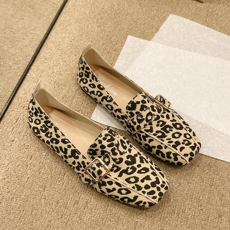 Beautifully Crafted Orthopedic Sneakers