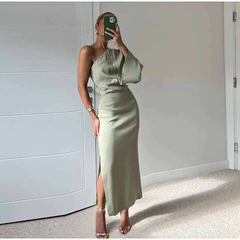 Timeless Vintage Style Garment