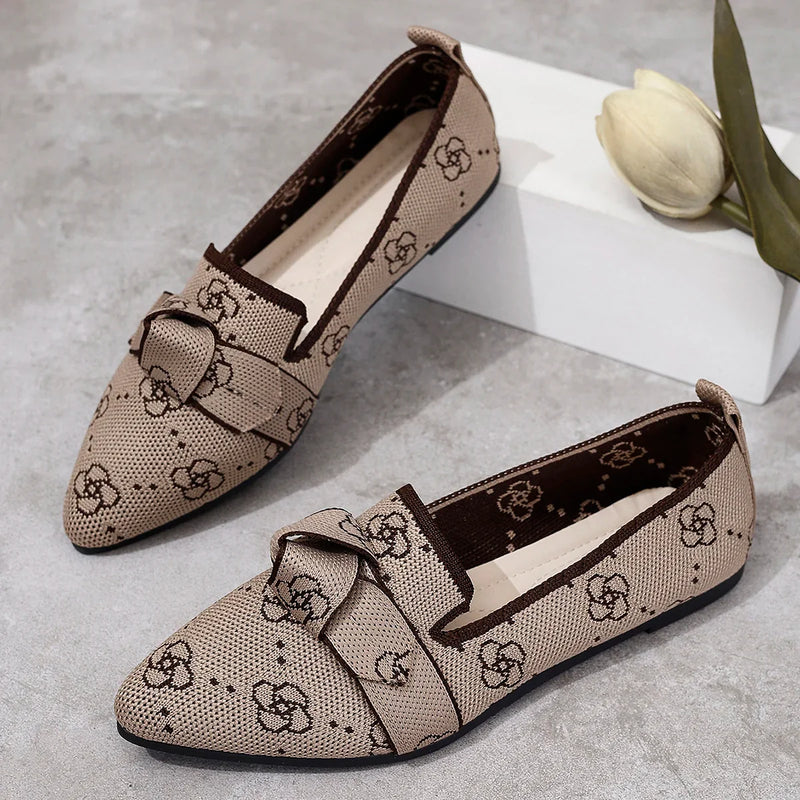 Classic Orthopedic Sneakers with Timeless Style