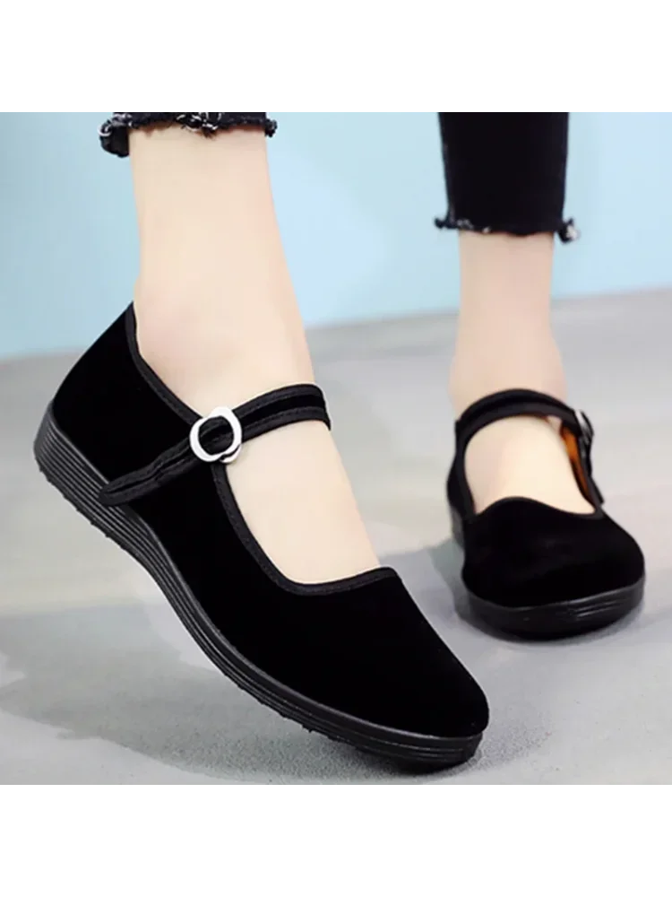 Beautifully Crafted Orthopedic Sneakers