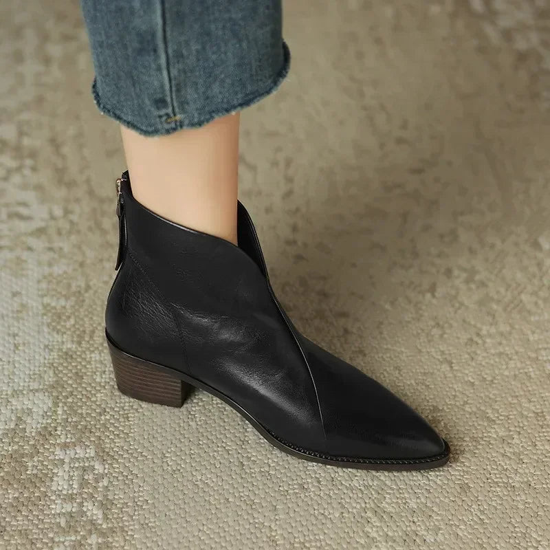 Graceful Orthopedic Shoes for Modern Look