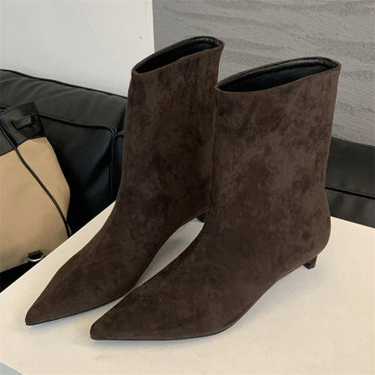 Graceful Orthopedic Boots for Modern Look