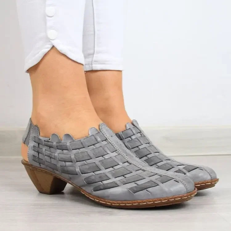 Chic Orthopedic Sandals with Unique Design