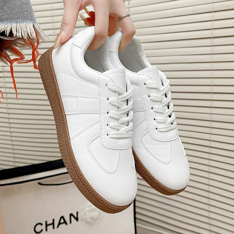 Classic Orthopedic Sneakers with Timeless Style