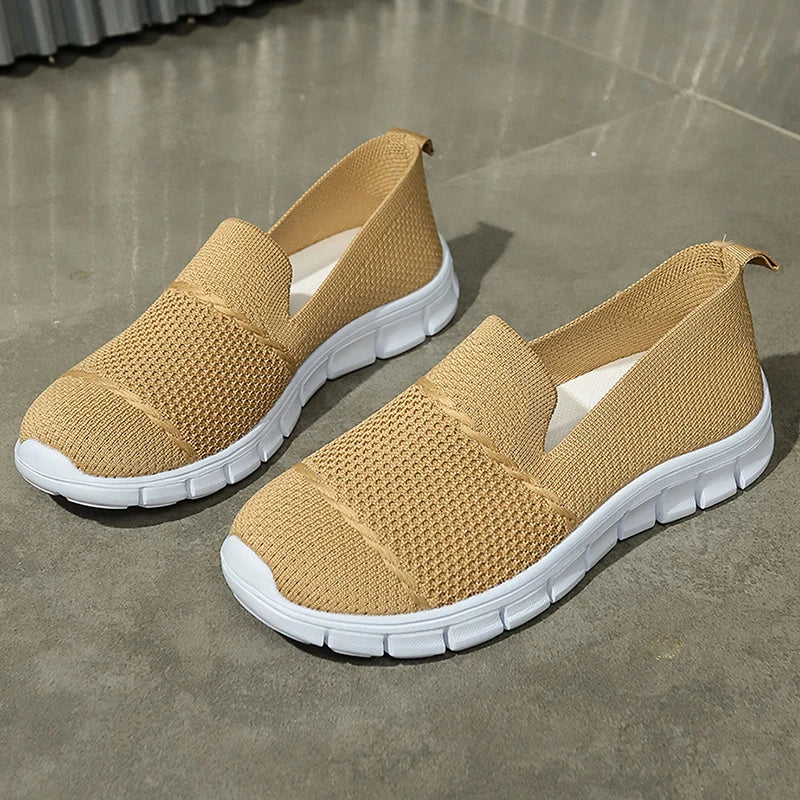 Classic Orthopedic Sneakers with Timeless Style