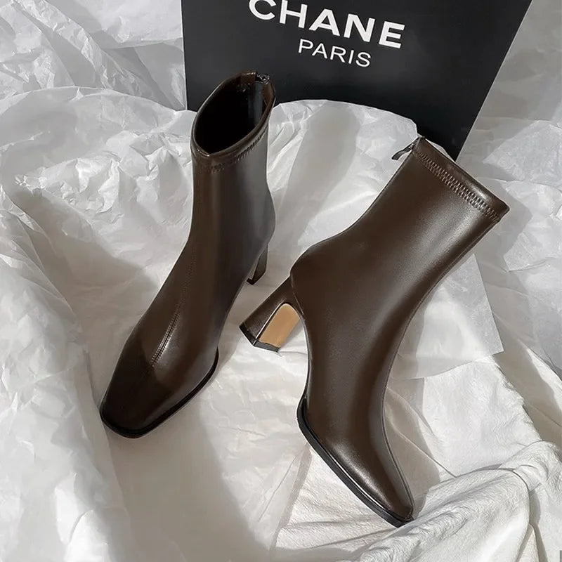 Chic Orthopedic Boots with Unique Design