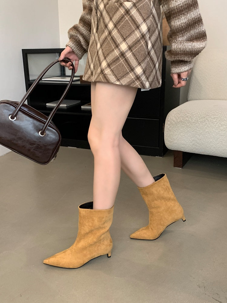 Graceful Orthopedic Boots for Modern Look