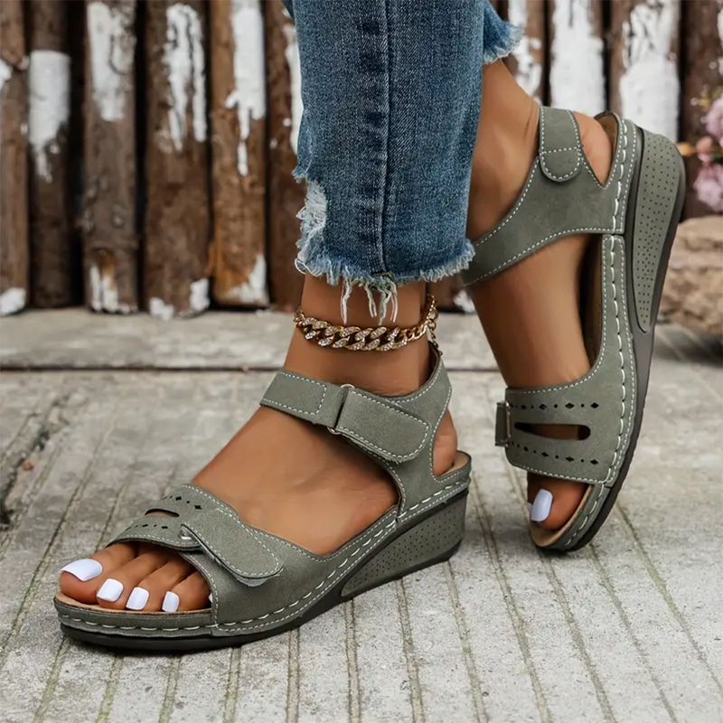 Graceful Orthopedic Sandals for Modern Look