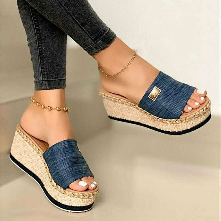 Chic Orthopedic Shoes with Unique Design