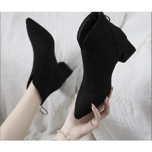 Graceful Orthopedic Boots for Modern Look