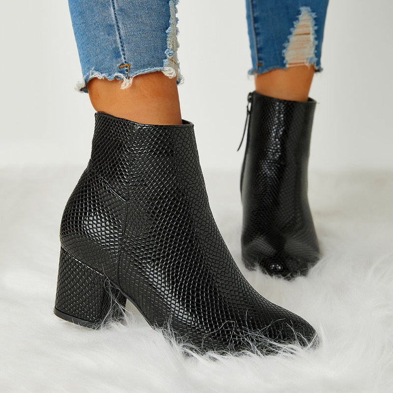 Graceful Orthopedic Boots for Modern Look