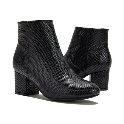 Graceful Orthopedic Boots for Modern Look