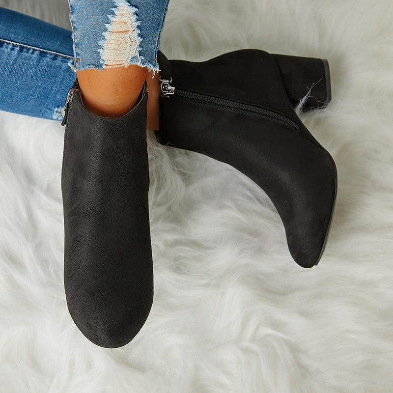 Graceful Orthopedic Boots for Modern Look