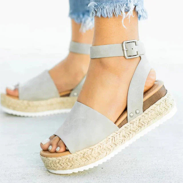 Chic Orthopedic Sandals with Unique Design