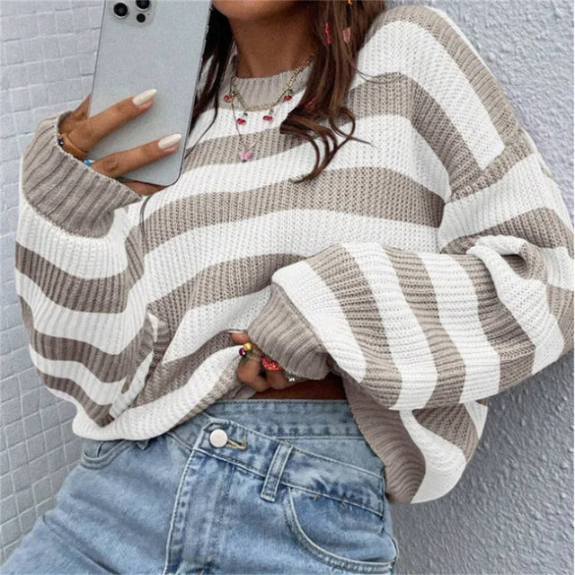 Timeless Vintage Style Pullover