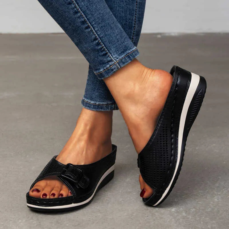 Chic Orthopedic Sandals with Unique Design