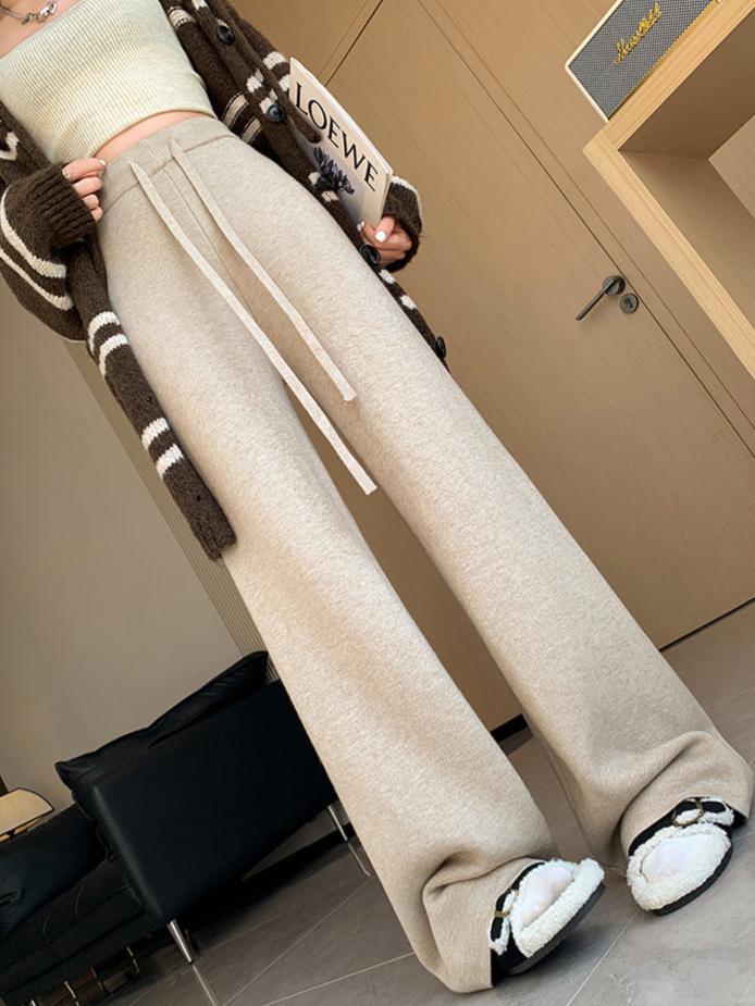 Polished Pants with an Effortless Classic Look