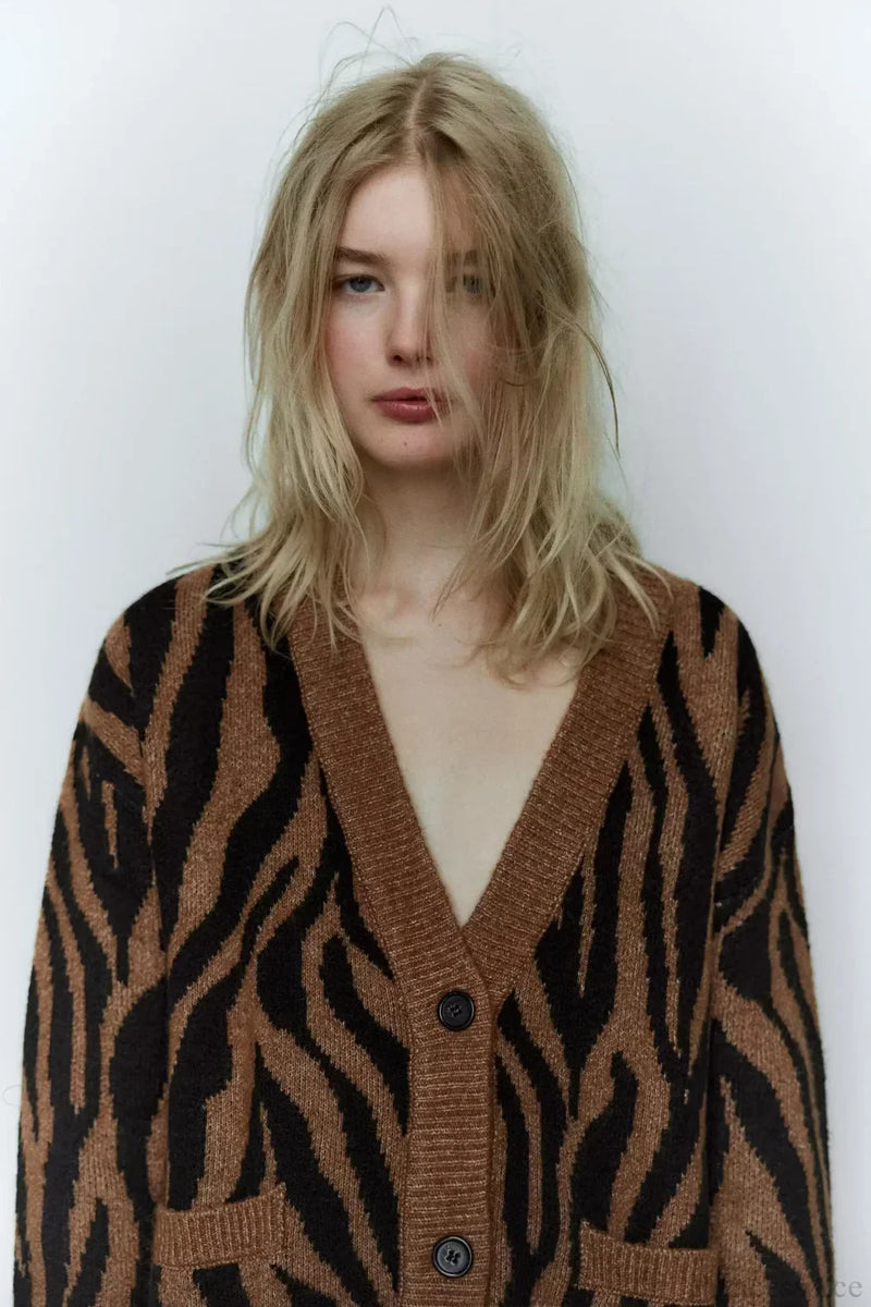 Elegantly Designed Cardigan