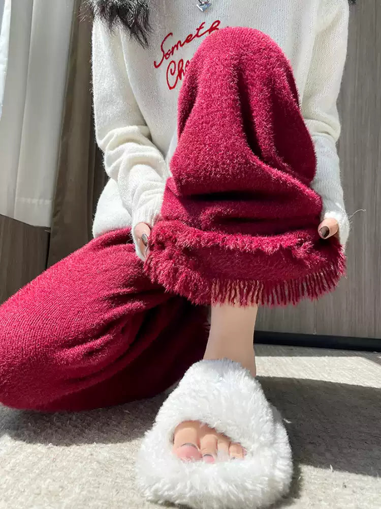 Effortlessly Elegant Pants with a Timeless Design