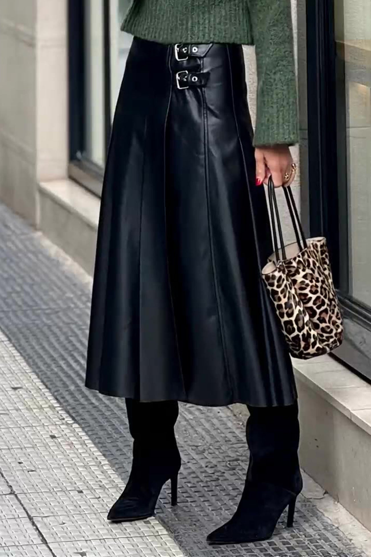 Well Tailored Garment with a Graceful Silhouette