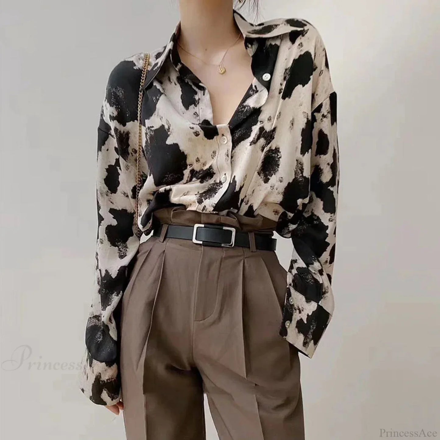 Timeless Vintage Style Blouse