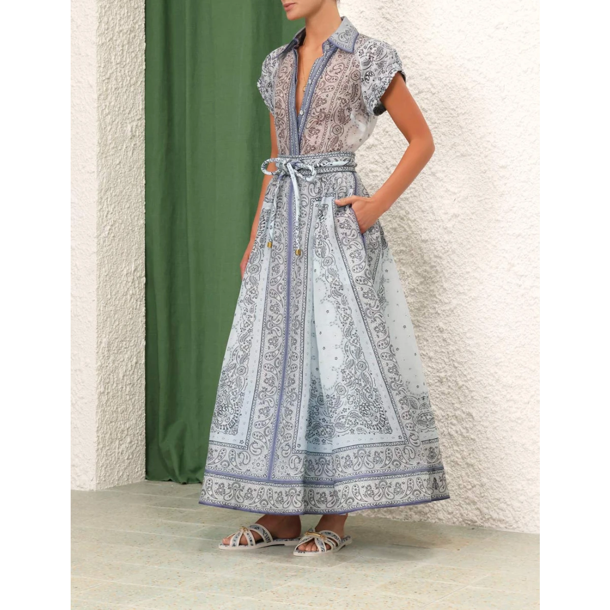 Timeless Vintage Style Blouse