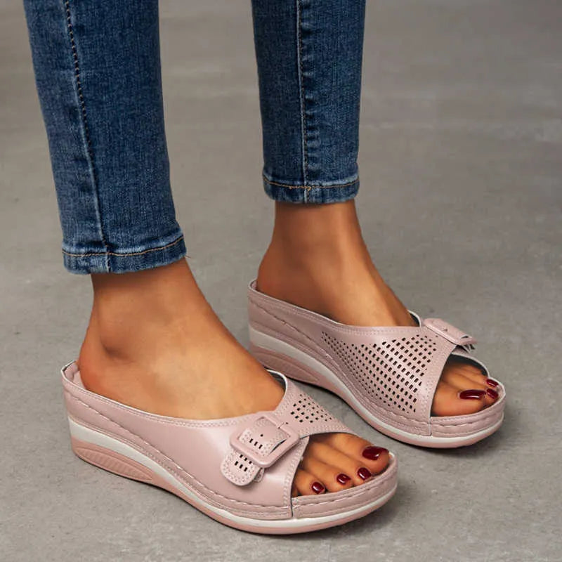 Chic Orthopedic Sandals with Unique Design