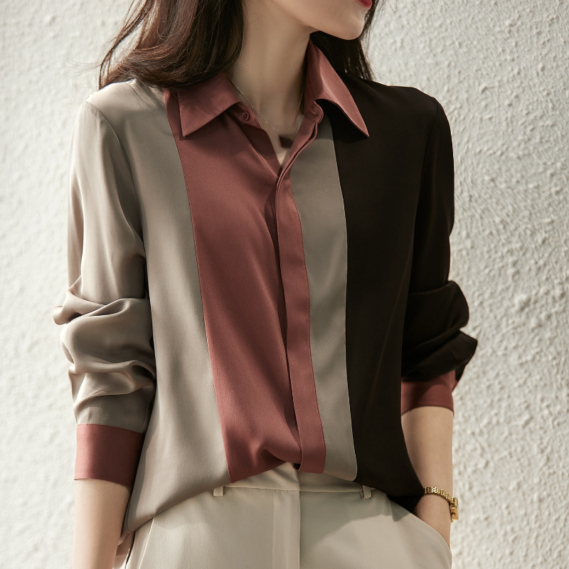 Gracefully Designed Blouse