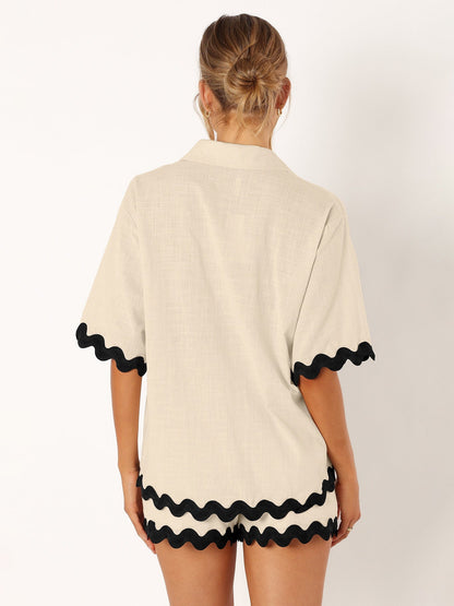 Timeless Vintage Style Shirt