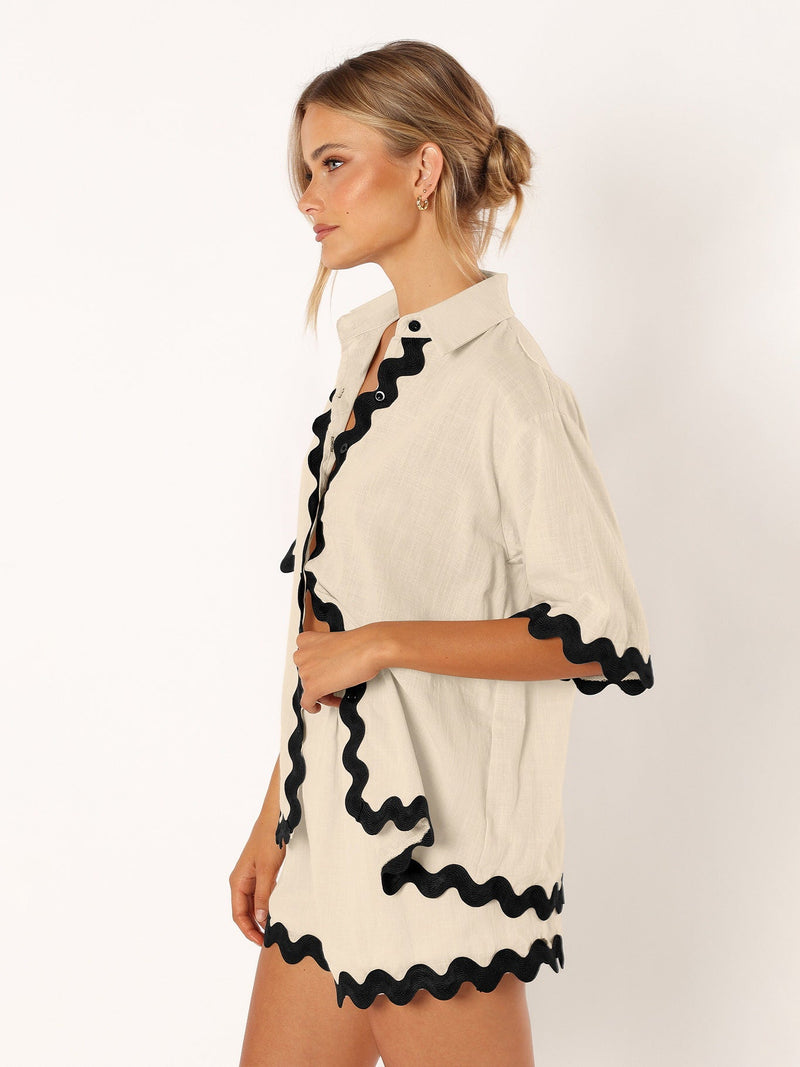 Timeless Vintage Style Shirt