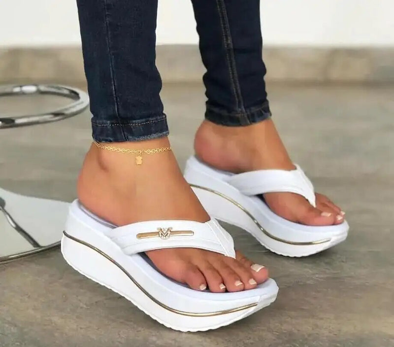 Graceful Orthopedic Sandals for Modern Look