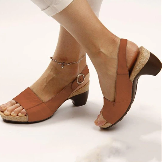 Chic Orthopedic Sandals with Unique Design