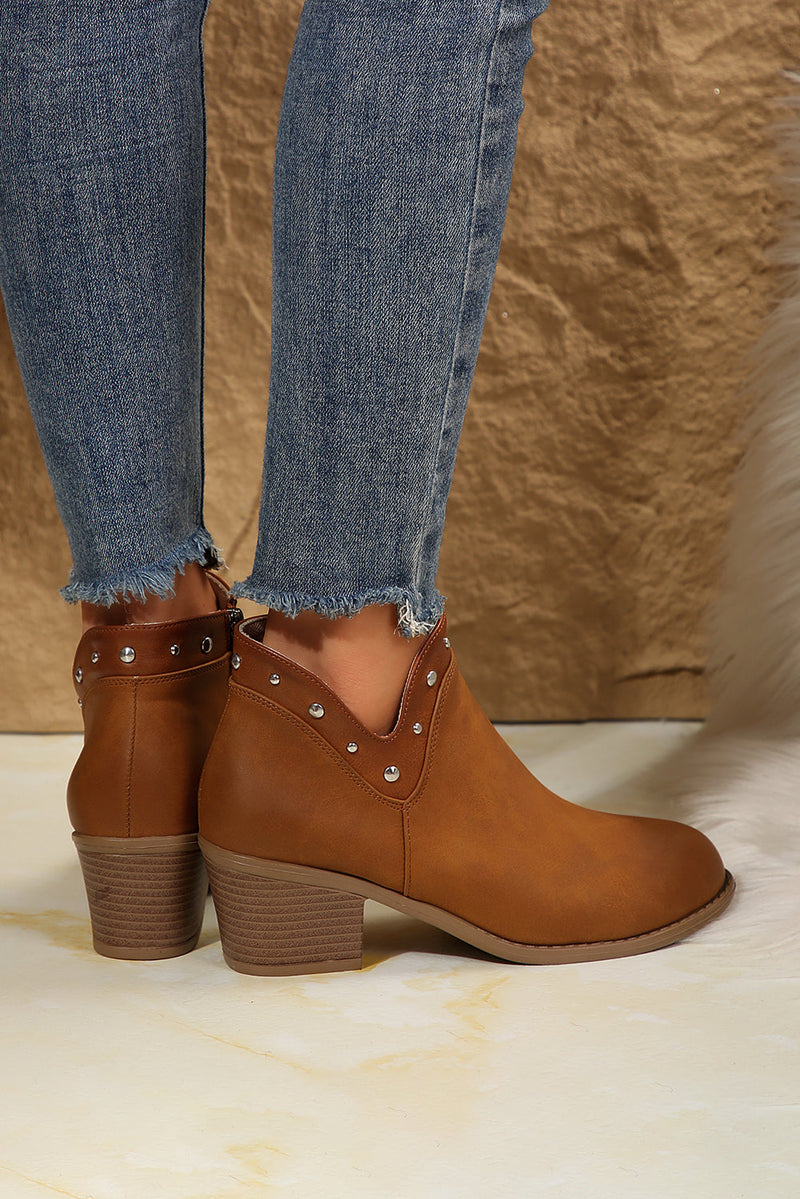 Graceful Orthopedic Boots for Modern Look