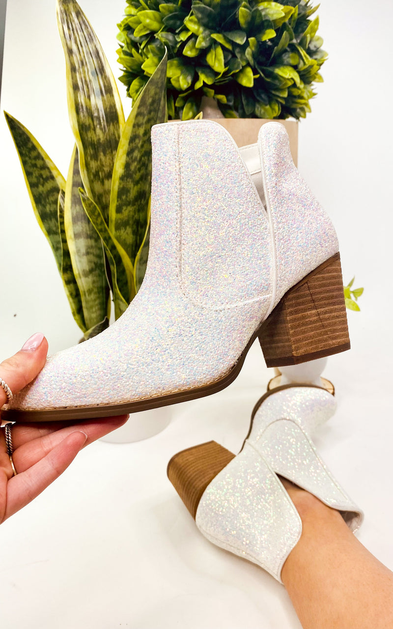 Chic Orthopedic Boots with Unique Design