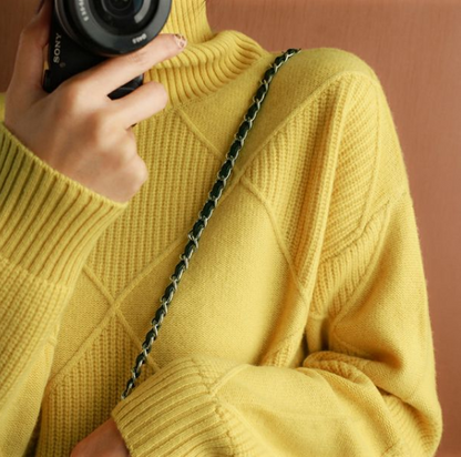 Elegantly Designed Pullover