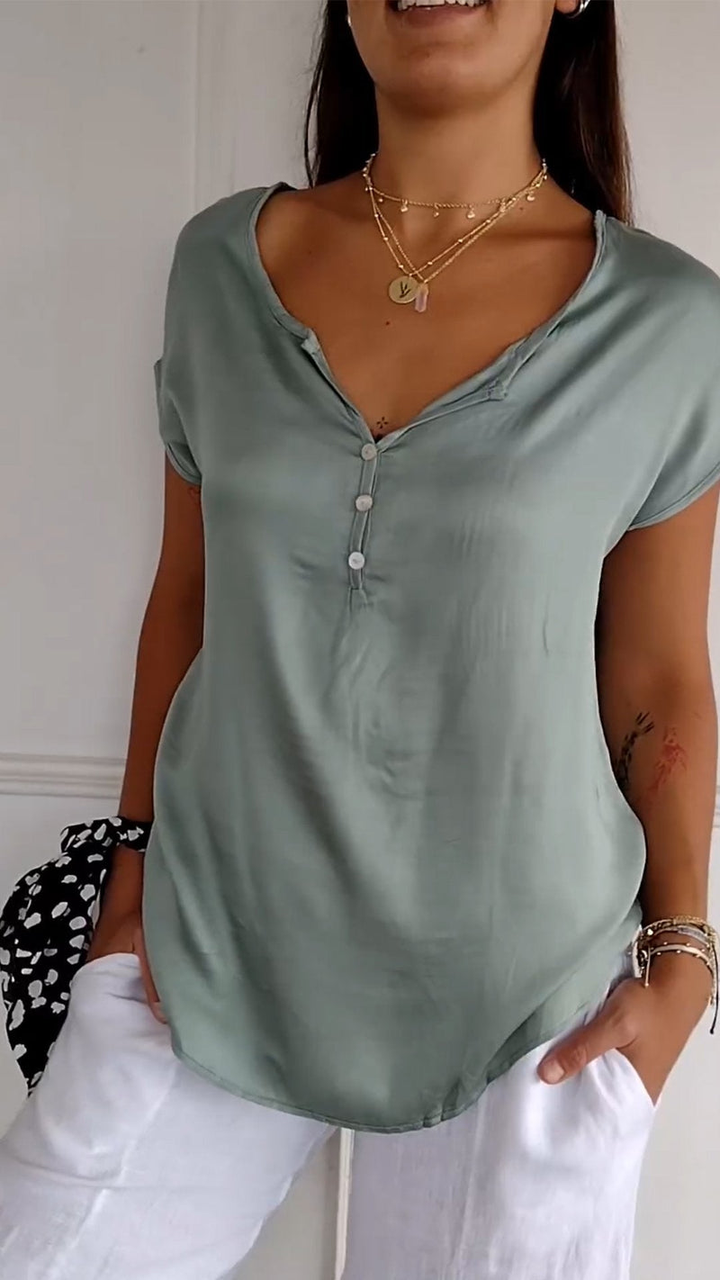 Timeless Vintage Style T-Shirt