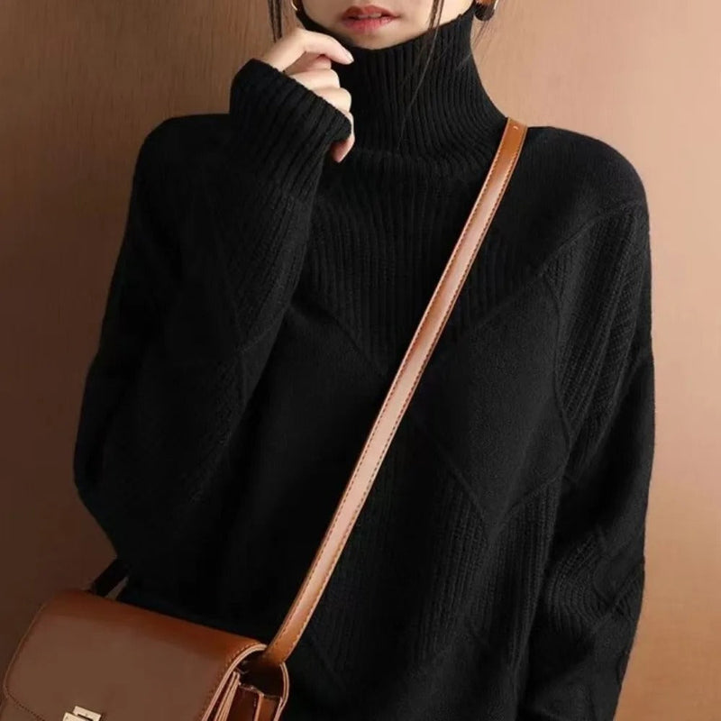Elegantly Designed Pullover