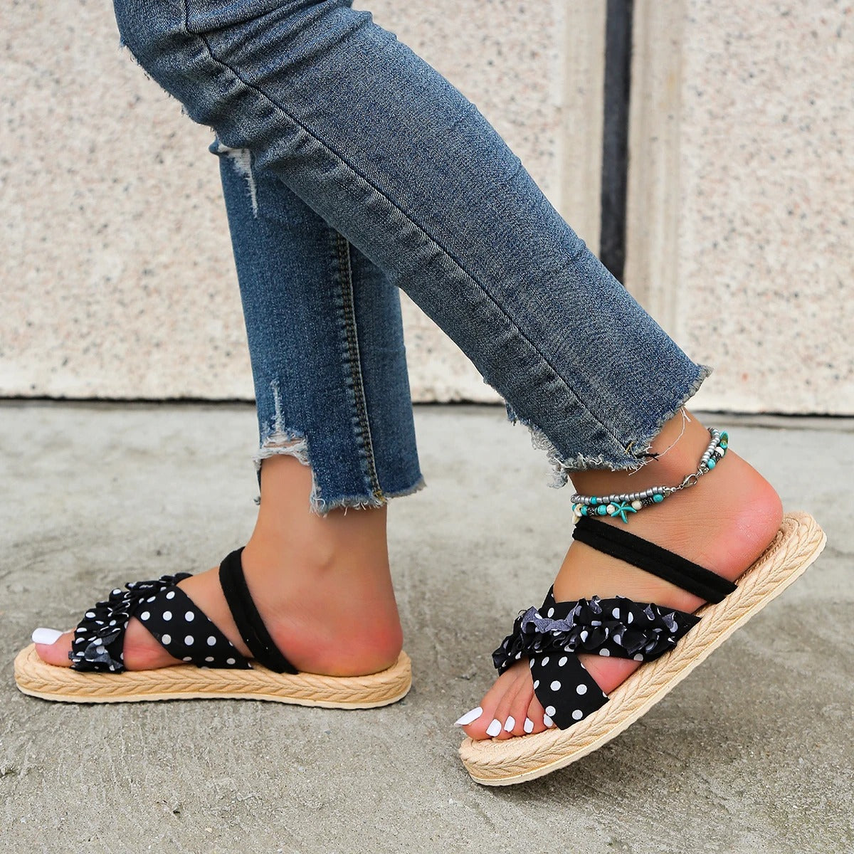 Chic Orthopedic Sandals with Unique Design